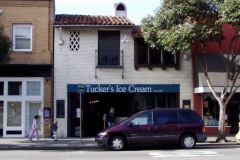 Tuckers_Ice_Cream_Alameda