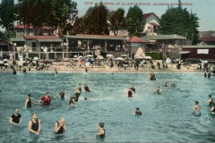Bathing_at_Alameda_Beach_Alameda_CA_1915